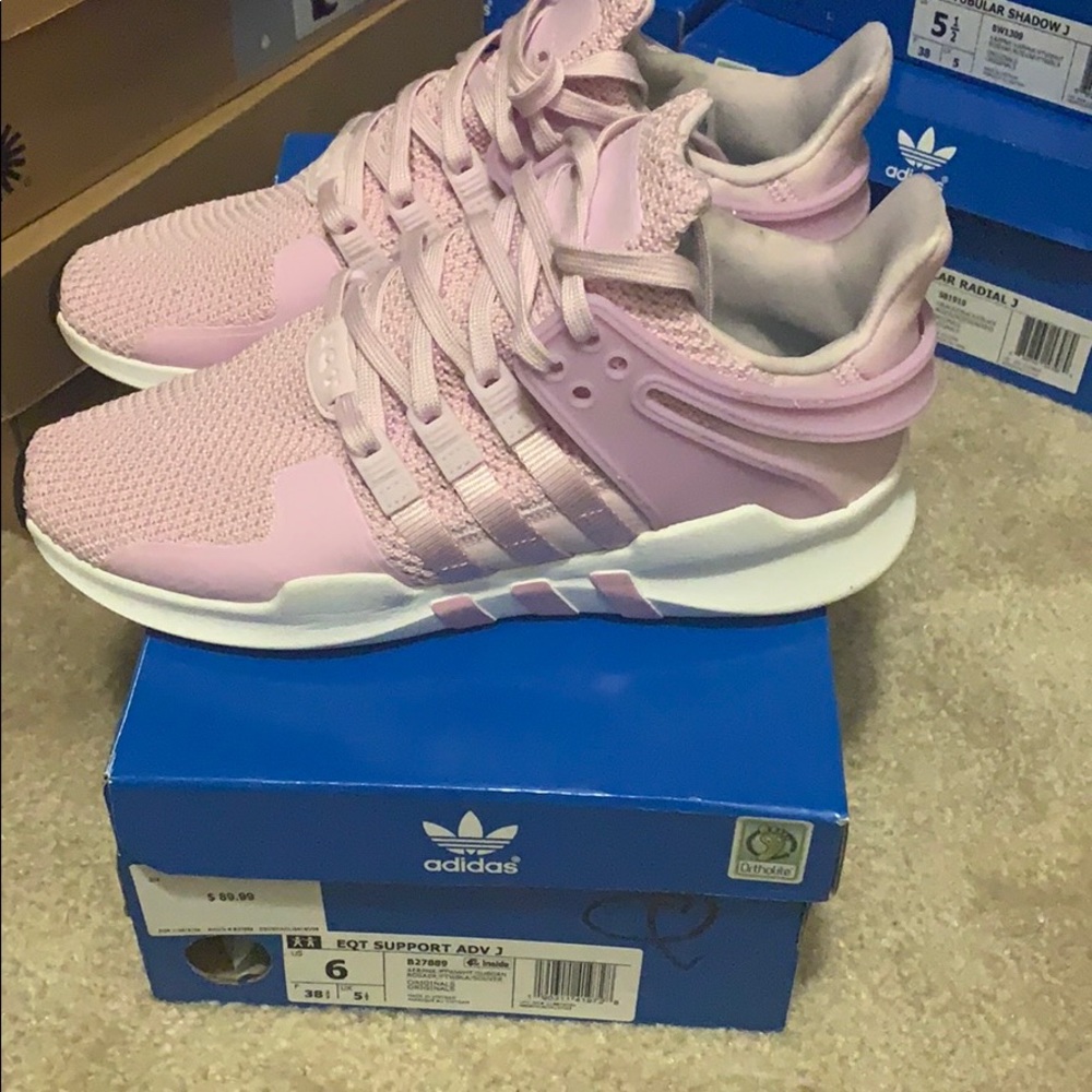 Adidas - Picture 2 of 5